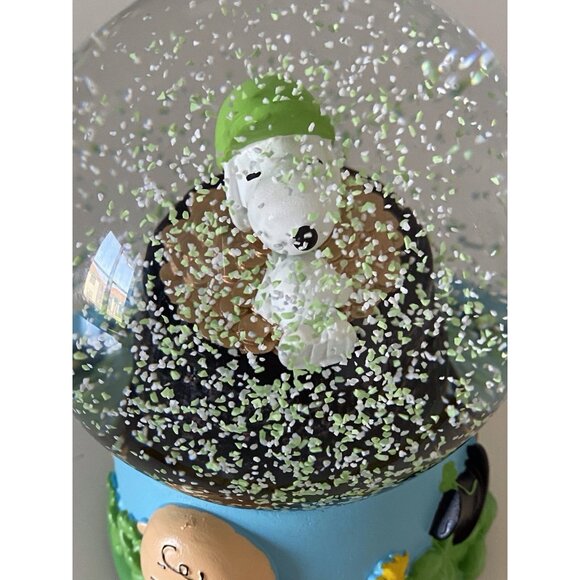 Peanuts Snoopy Woodstock Charlie Brown Musical Snow Globe St Patricks Day No Tag - Picture 15 of 15